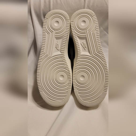 Air Force 1 '07 Mid - Picture 6 of 7